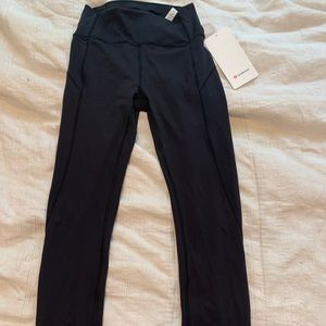 Lululemon in movement tight 28” leggings